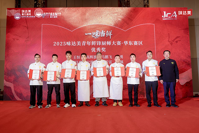 图为优秀奖获奖选手合照